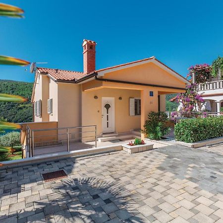 Gorgeous Apartment In Labin With Kitchen المظهر الخارجي الصورة